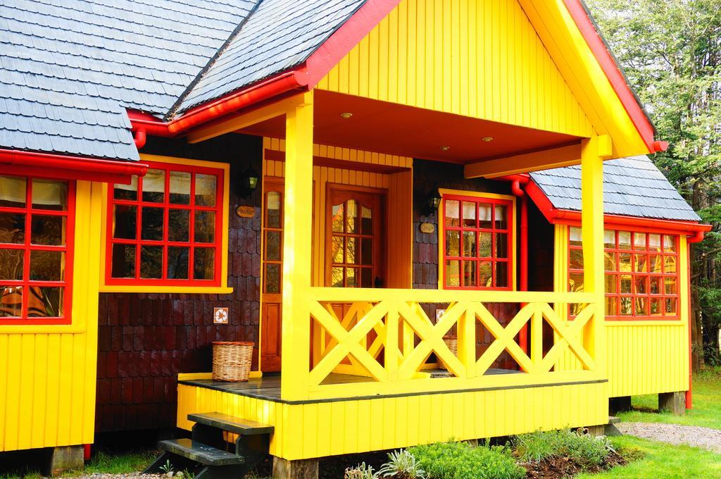 Hotel Y Cabanas Patagonia Green ปูแอร์โต ไอเซน ภายนอก รูปภาพ